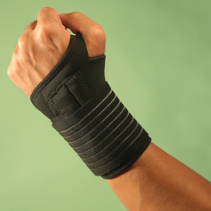 奈米竹炭調整型強固護腕
